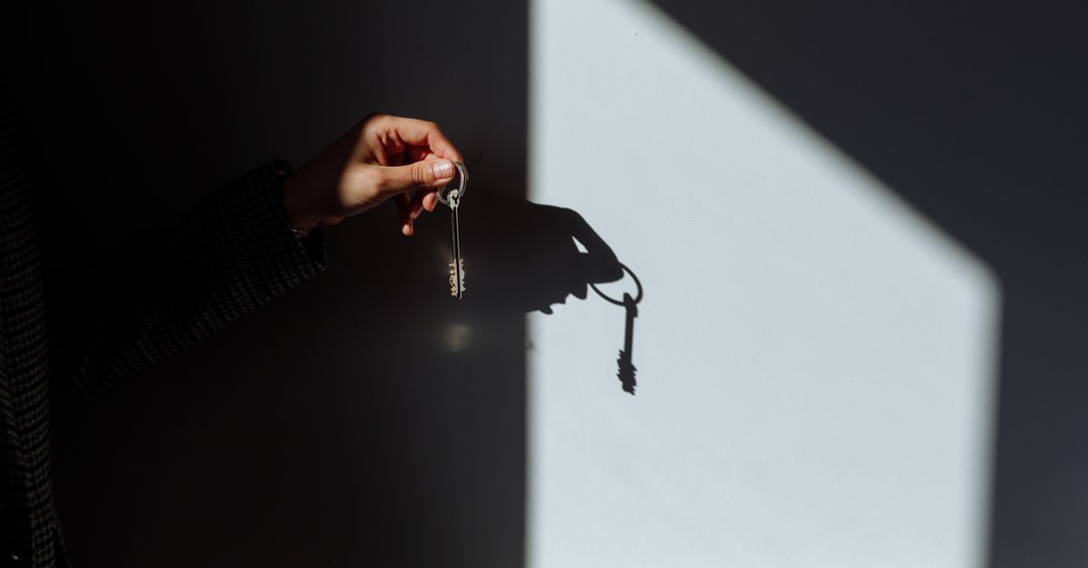 Which Parts of Vegas to Be Cautious In — and How to Secure Your Rental There — Neon Key Locksmith