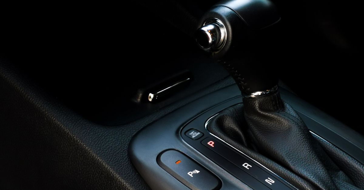 Common Signs Your Ignition Switch Repair Cannot Wait — Neon Key Locksmith