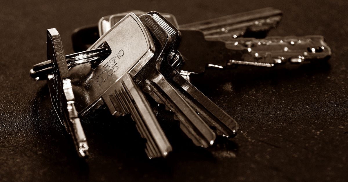 How Much Does a Locksmith Cost in Las Vegas? Understanding Your Quote — Neon Key Locksmith